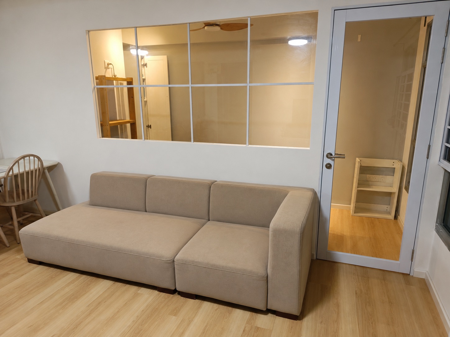 Glass-partition study room, Tampines St 86